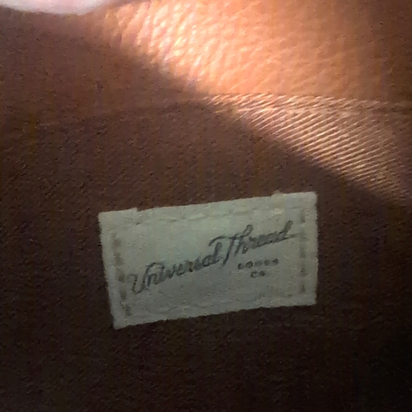 Universal Thread Leather Wallet - Picture 2 of 5